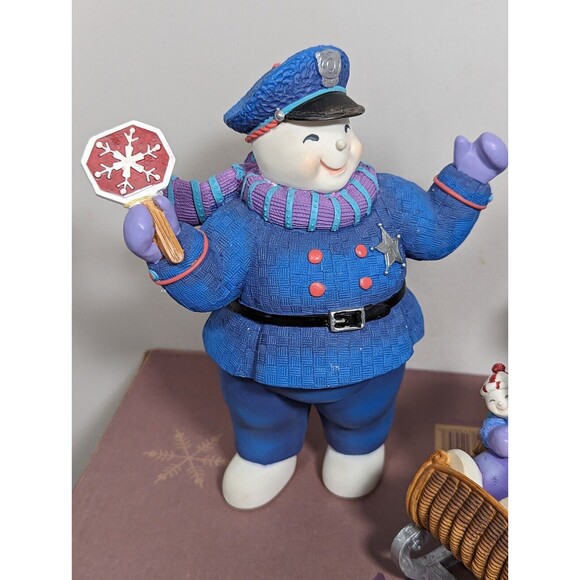 First Snow Wonderland Walk Snowman Demdaco Figurine Policeman Mother, Child, Cat - Picture 2 of 9